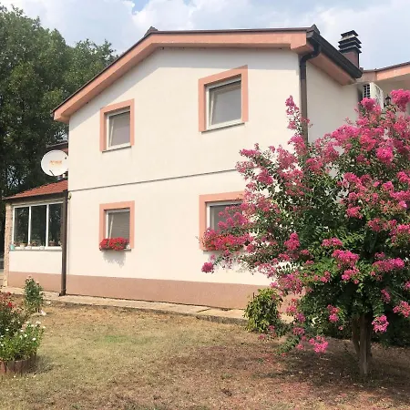 Pansion Stojic Bed & Breakfast